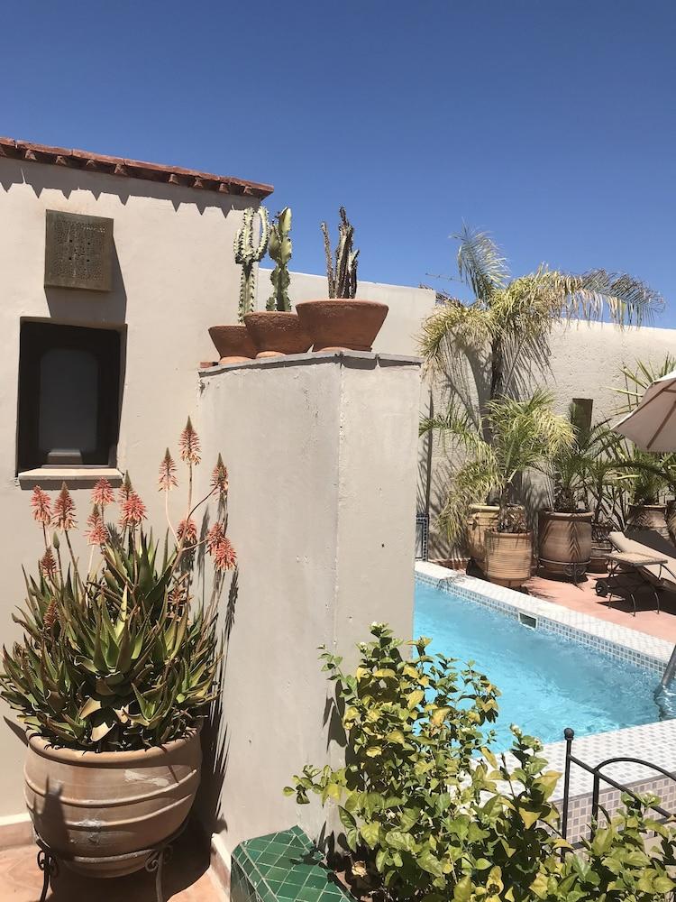 Riad Le Clos Des Arts Marrakesh Exterior foto